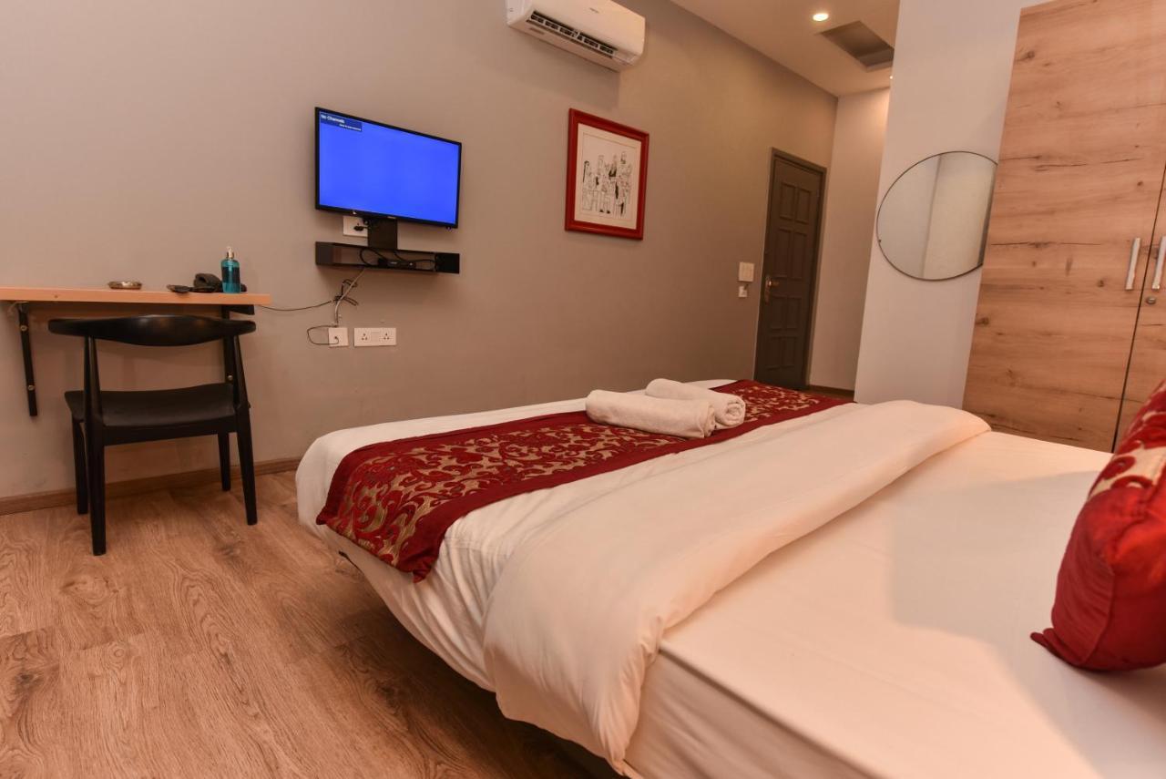 Hotel Red Saffron New Delhi Eksteriør bilde